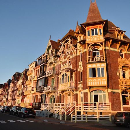 Idealement Situe "Le Studio" Les Locations Isahora Sont Aussi A 2 Pas Du Chateau D'Eu, Des Falaises Du Treport, De Mers Les Bains Et Aux Portes De La Baie De Somme Eu (Seine-Maritime) Eksteriør billede